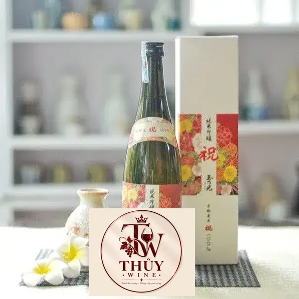 Rượu Sake Junmai Ginjo Iwai 720ML