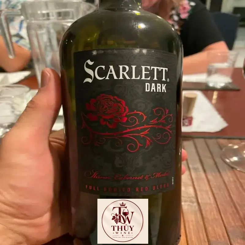 Giá vang phap scarlet dark lamothe parrot red blend cao cap