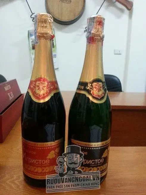 Sâm banh Nga 9 đồng tiền đỏ