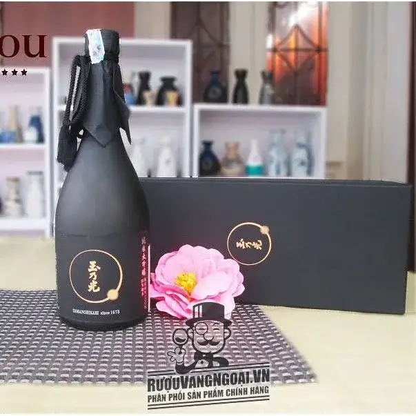 Rượu Sake Junmai Daiginjo Black Label 720 ML