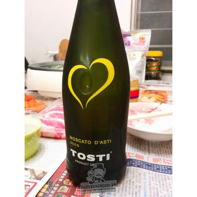 Địa chỉ bán vang y tosti moscato d asti chinh hang giá rẻ nhất