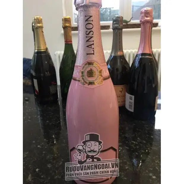 Giá ruou champagne lanson rose label