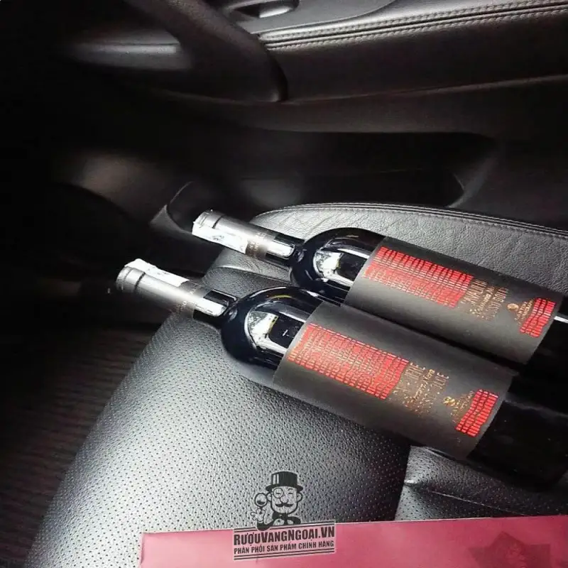 vang y il cavaliere rosso dolce giá bao nhiêu